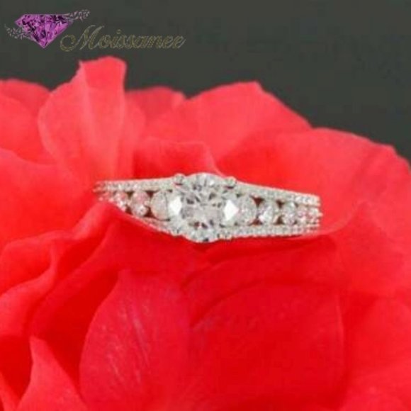 2.5 TCW White Moissanute Round 925 Sterling Silver